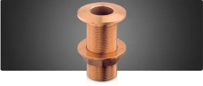 Passe-coque et crépines