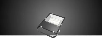 Projecteur LED 24VDC 50W avec étrier inox