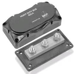 Boîtier multi-connecteurs 500A