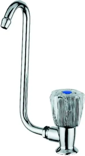 Robinet simple avec bec rabattable